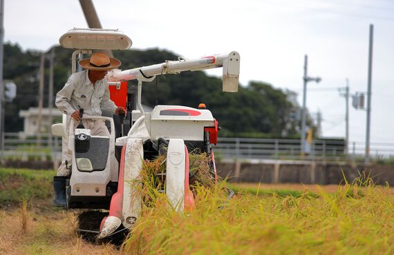 広島にてコンバインをはじめとする多様な農機具の販売を行っております